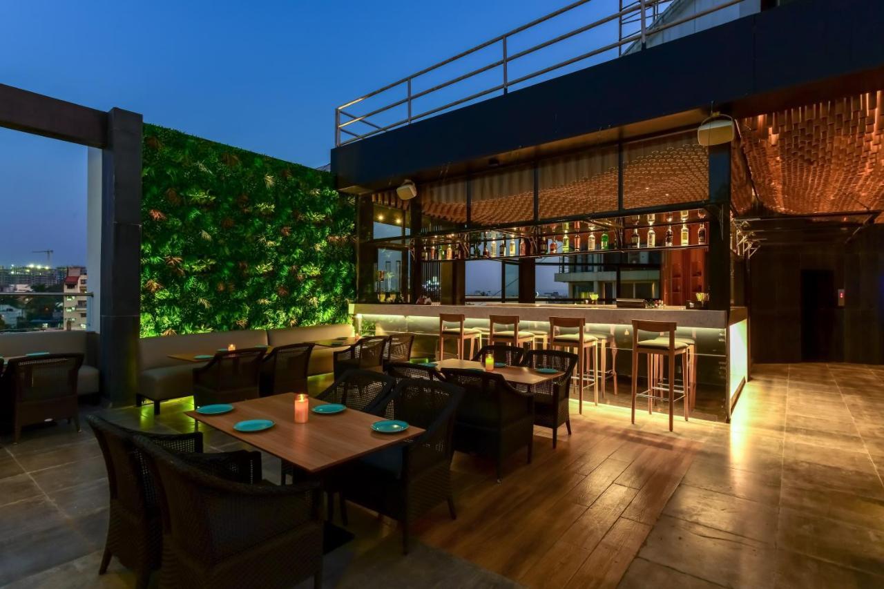Regenta Place Raysons Kolhapur Exterior foto